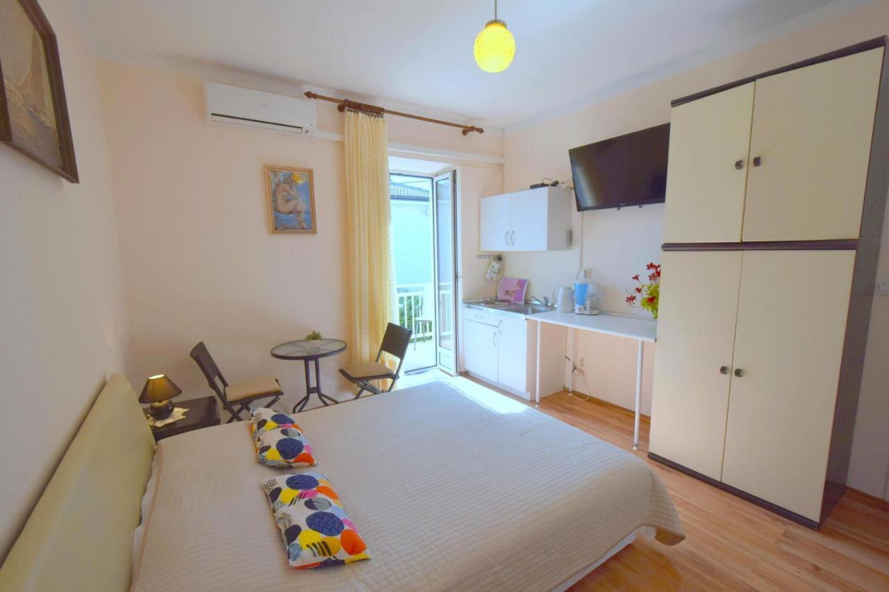 Apartments Margarita Malinska Ngoại thất bức ảnh