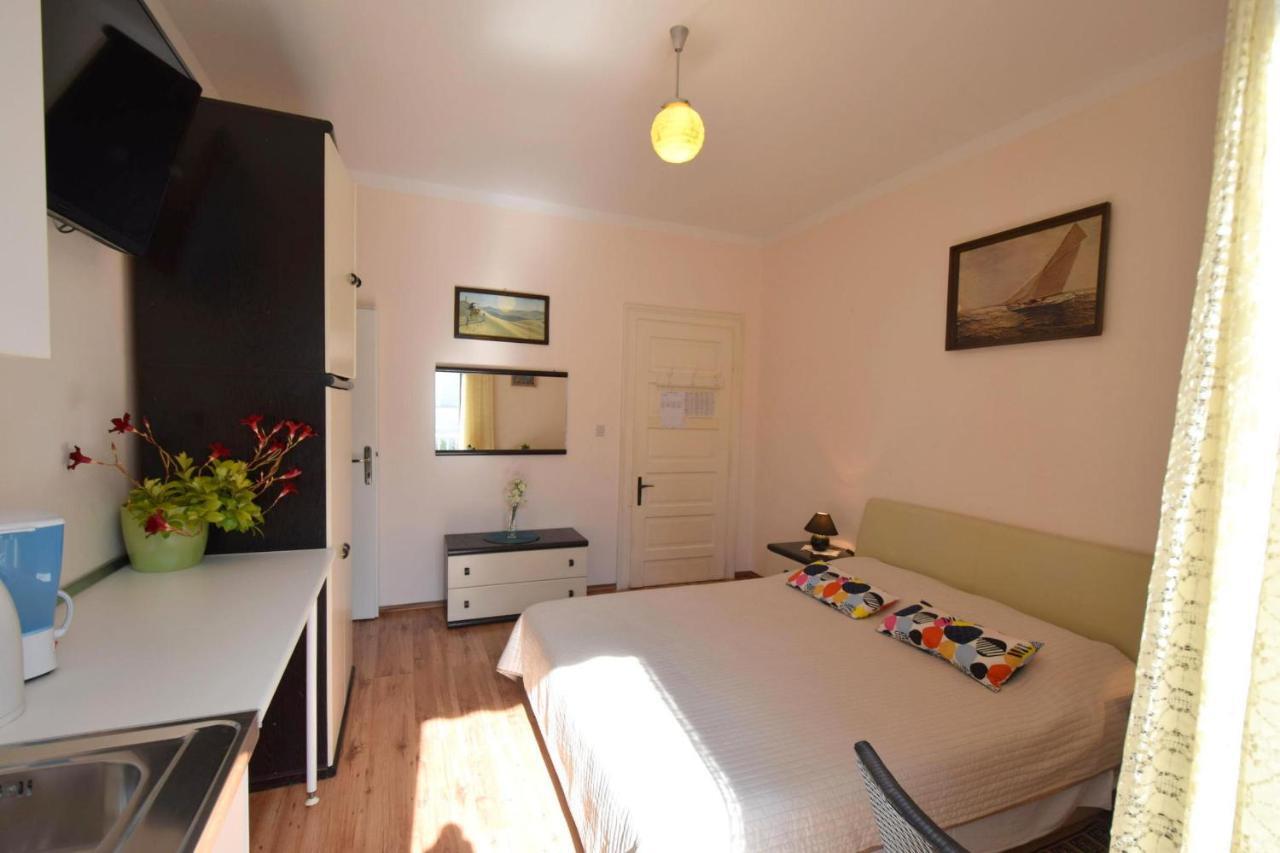 Apartments Margarita Malinska Ngoại thất bức ảnh