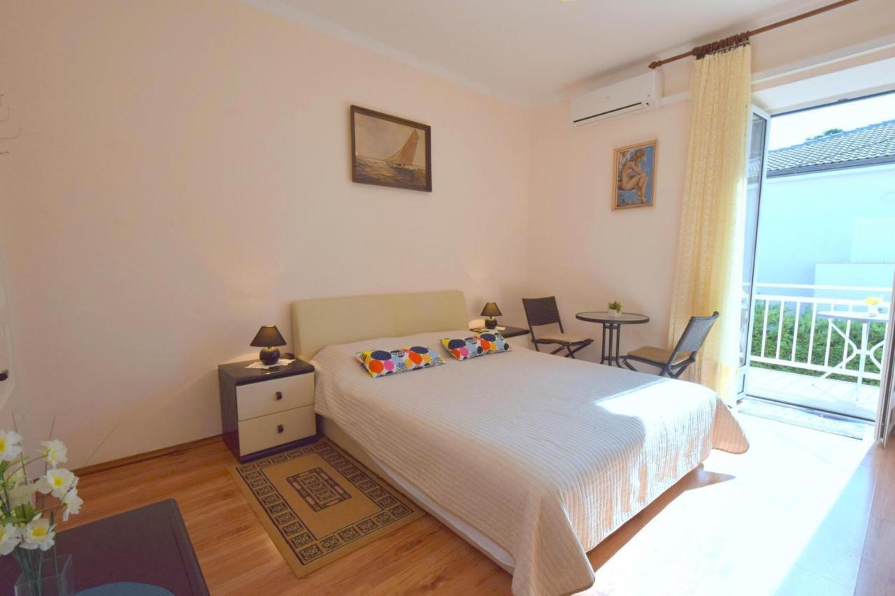 Apartments Margarita Malinska Ngoại thất bức ảnh